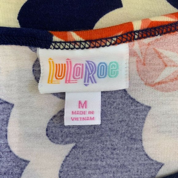 LuLaRoe Medium Irma Shirt USA Flag Top Stars Strip - Picture 5 of 5